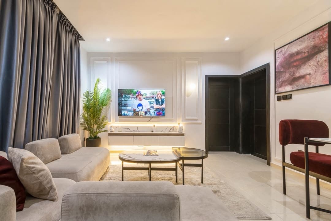 Elysian One-Bedroom Apartment - Image 2
