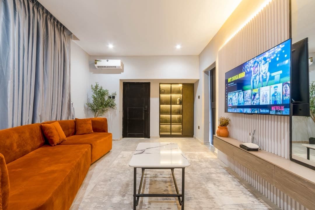 Dreamsville 1-Bedroom Apartment