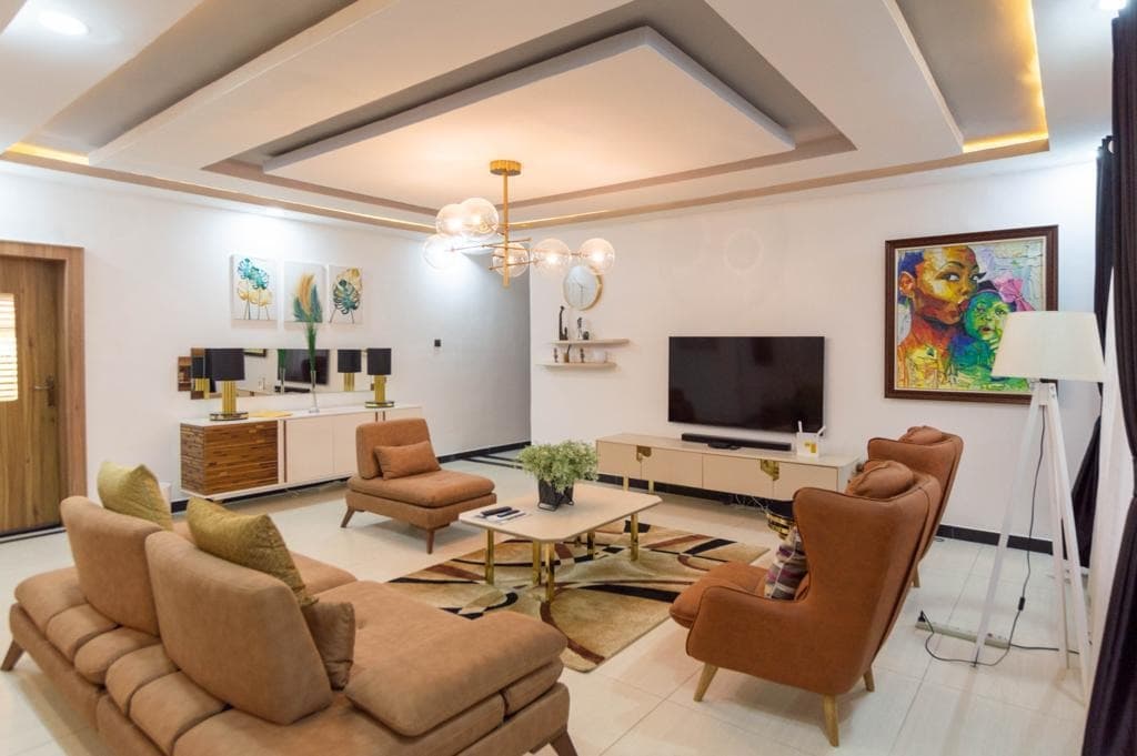 Luxury 3-Bedroom Apartment in Ikoyi
