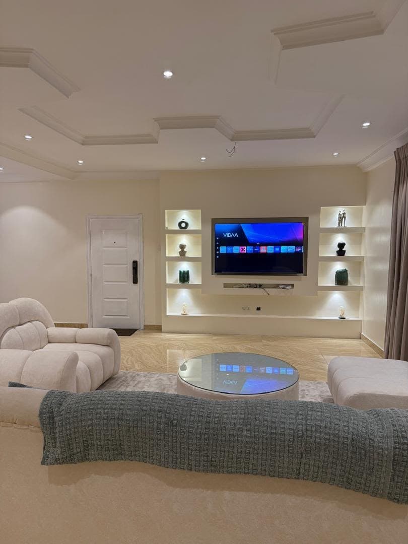 The Irish Luxury 3-Bedroom Apartment in Parkview, Ikoyi - Image 2