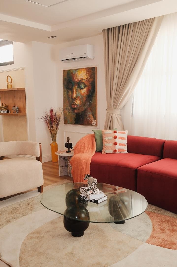 The Richmond Pearl, a Stylish 2-Bedroom Serviced Apartment in Lekki Phase 1 - Image 2