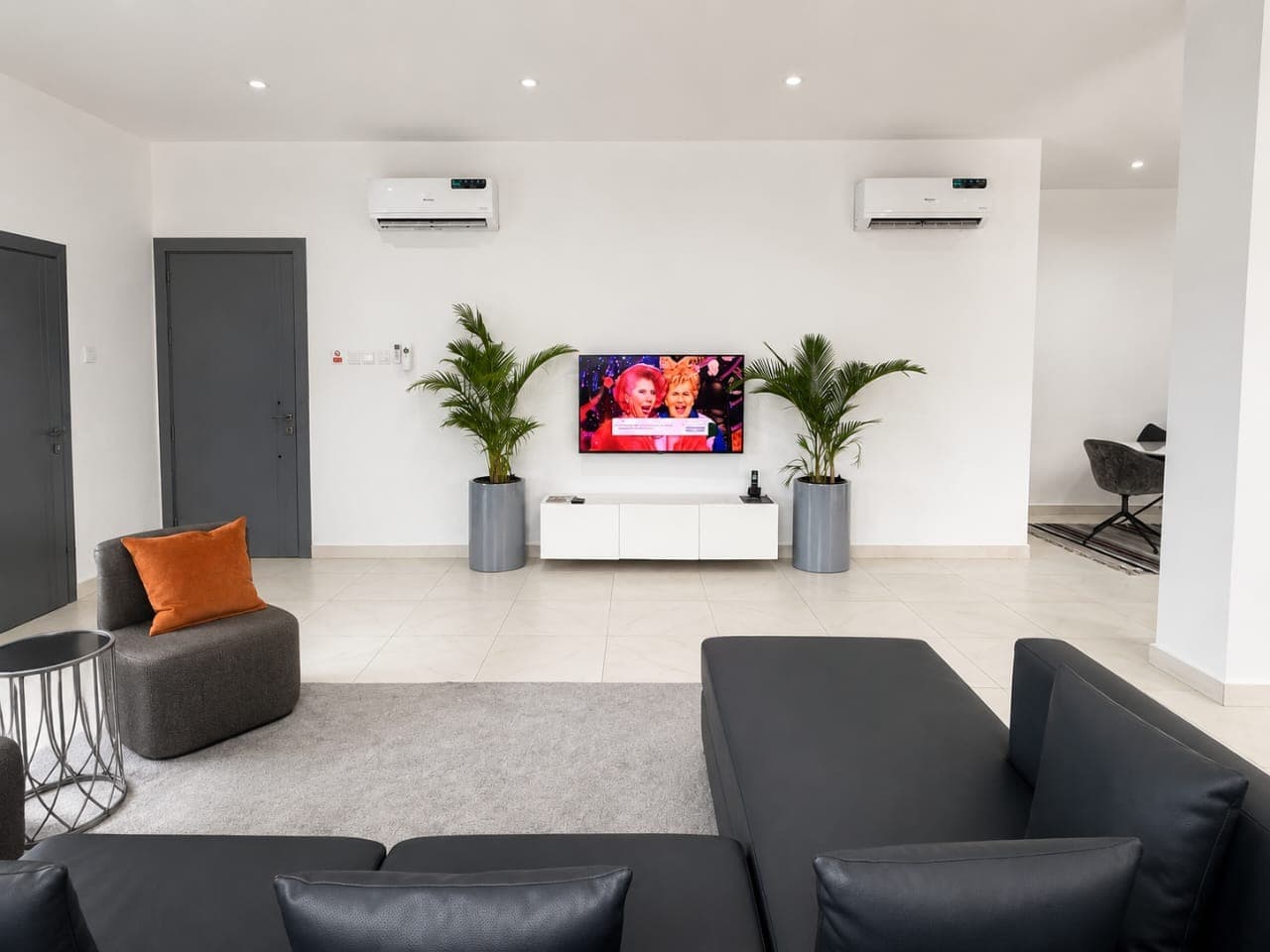 2-Bedroom Luxury Suite | Premium Comfort & Style - Image 4
