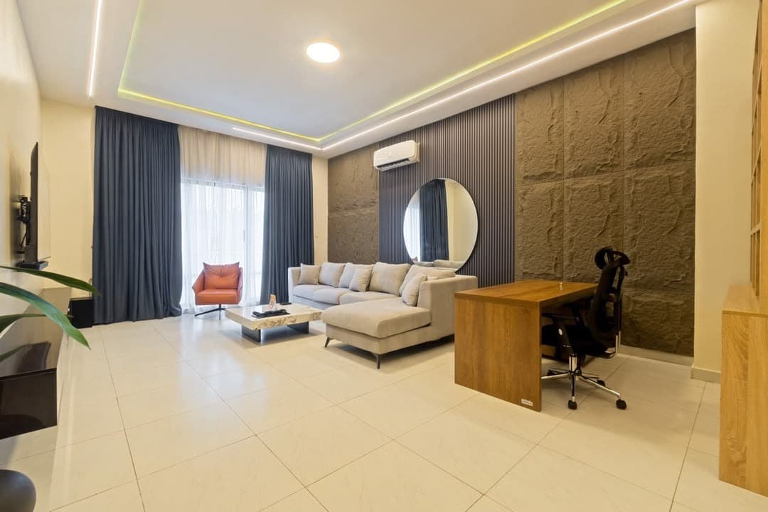 Zuma Tan Luxury 1-Bedroom Apartment with Swimming Pool - Image 2