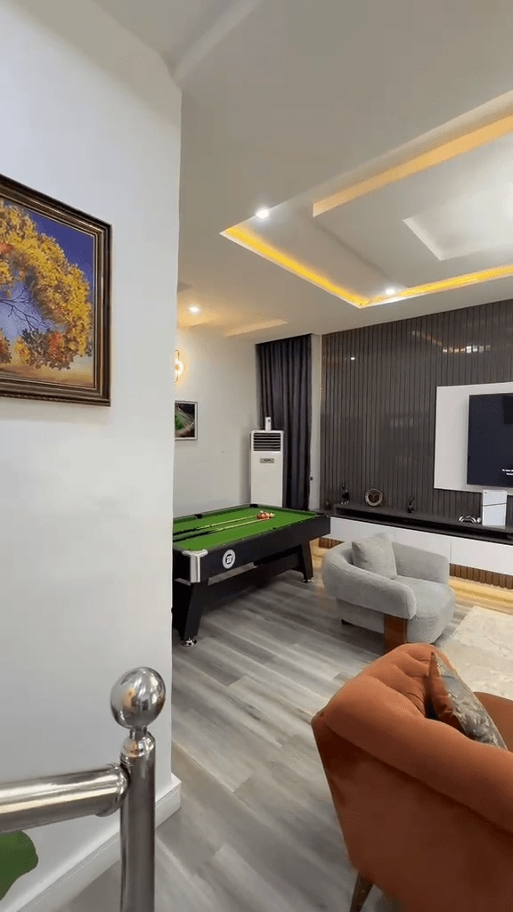 The Sassy Cue - 4-Bedroom Duplex in Ikota - Image 5