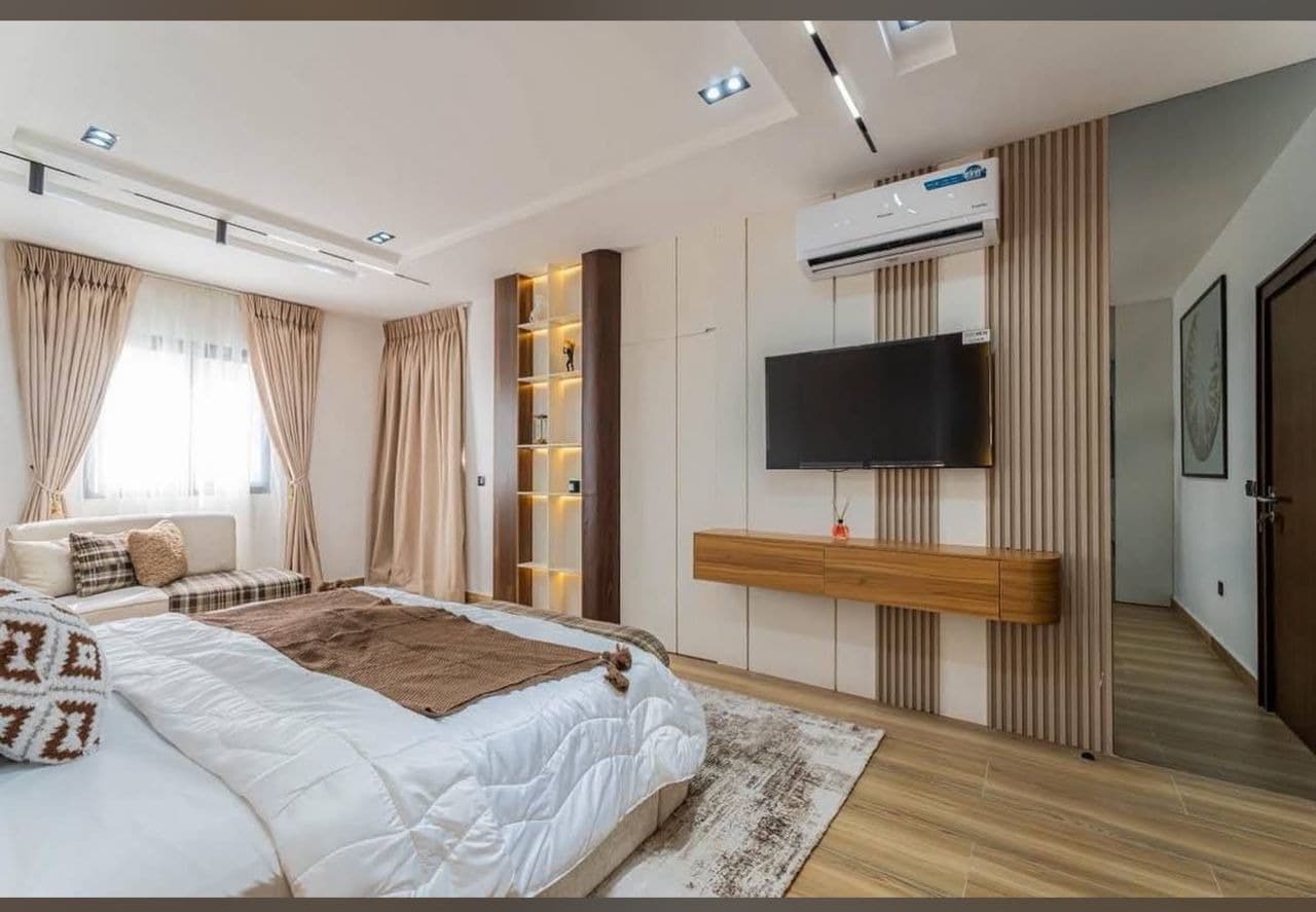 Luxury Studio Apartment in Ajah - Image 3