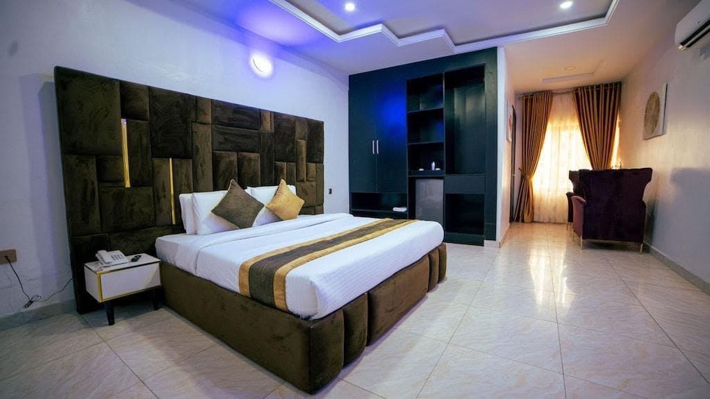 Luxury Studio Apartment in Ajah - Image 5