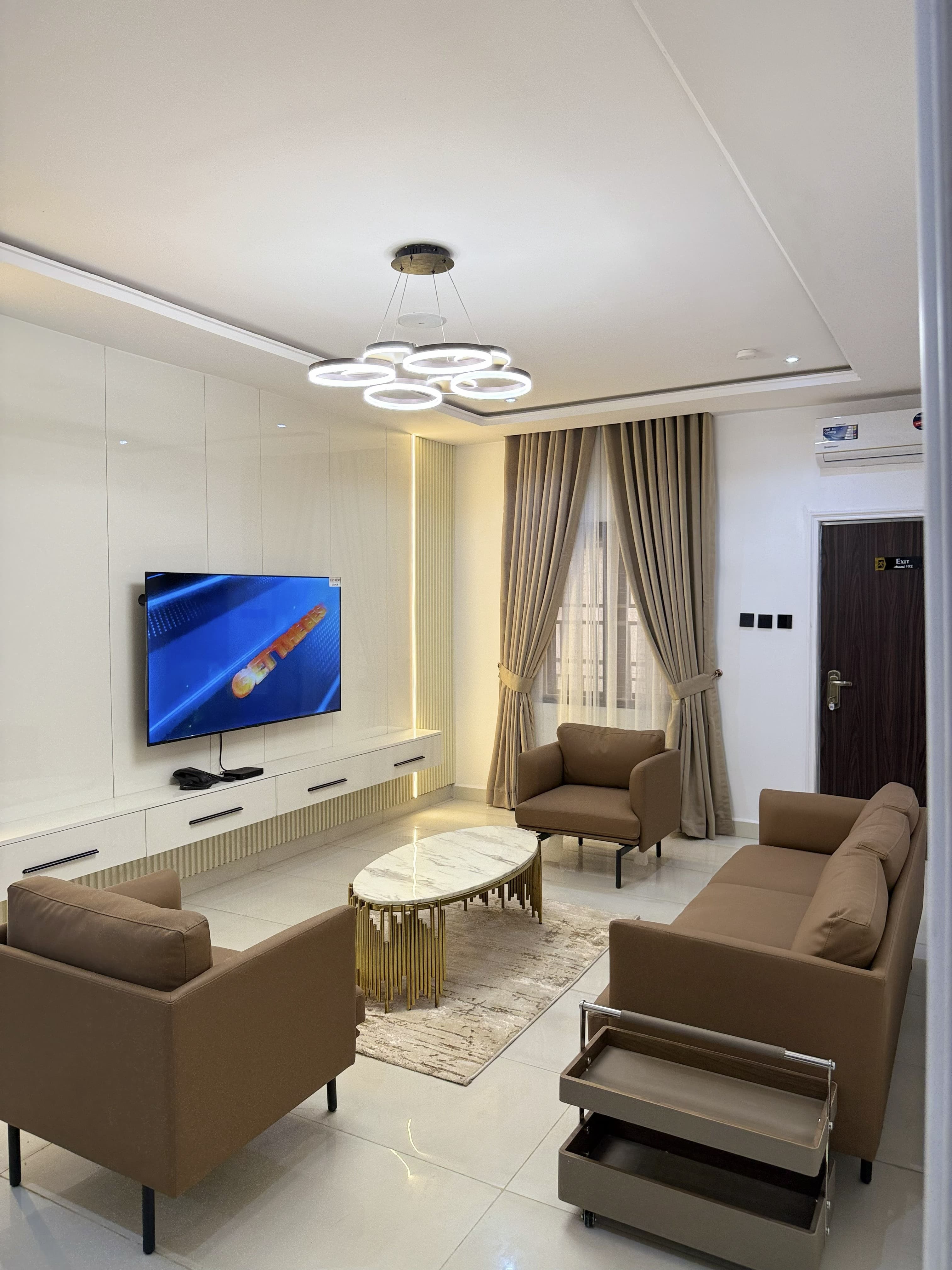 Anami 2-Bedroom Apartment - Image 2