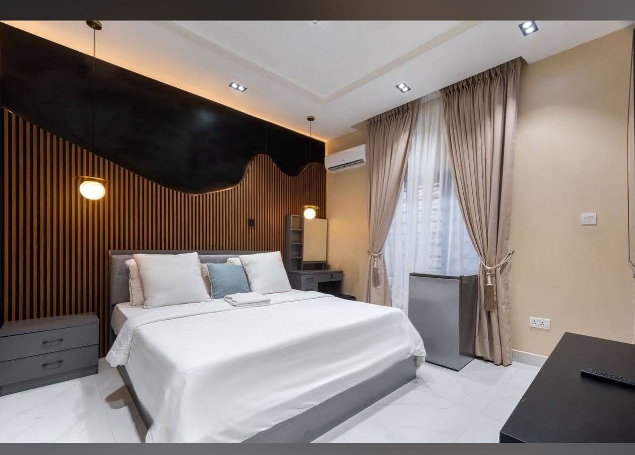 Brilsco 1-Bedroom Apartment - Image 3