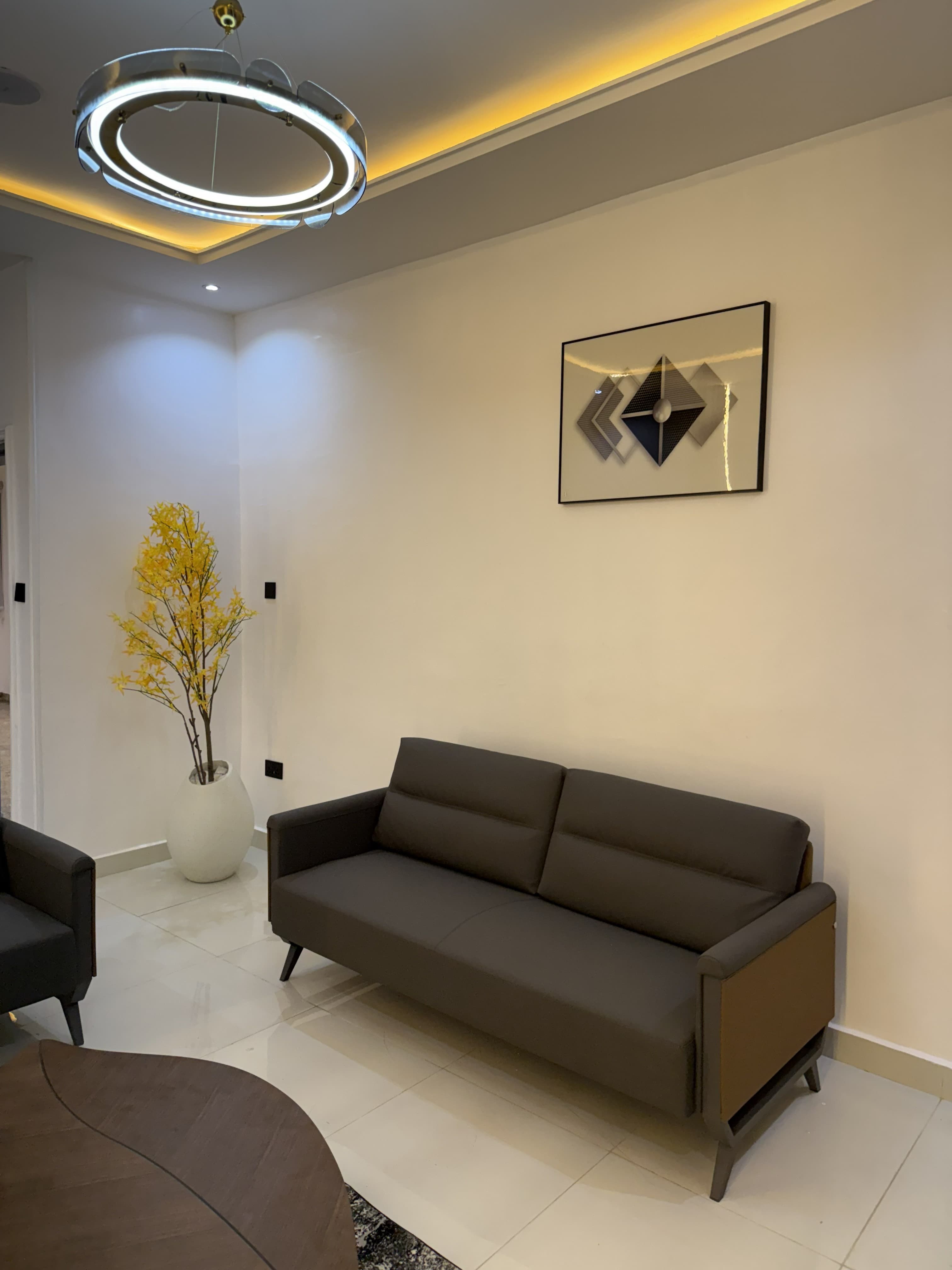 The Solace Suite - a Refined 1-Bedroom Apartment - Image 3