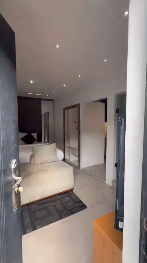 Nest and Heaven Superior Studio Apartment - Image 2