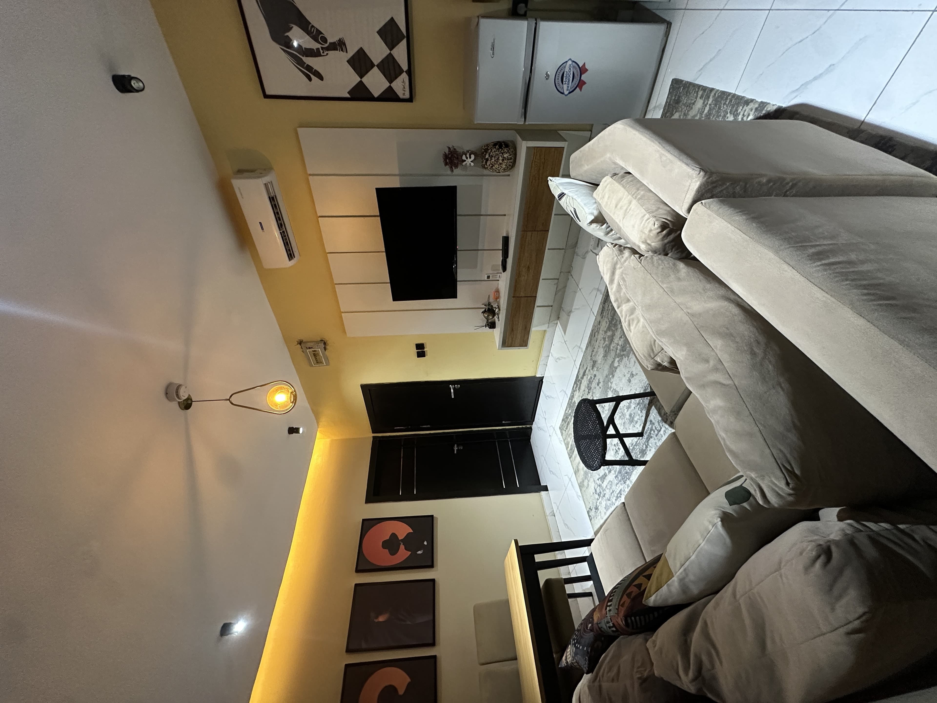 F7 Platinum One-Bedroom - Image 3