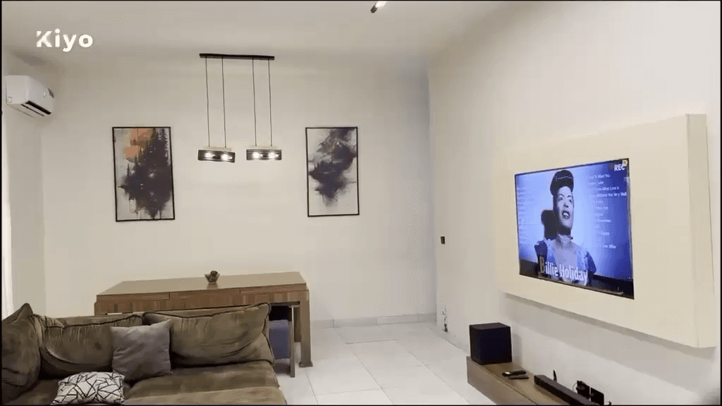 The Velvet Haven - Two Bedroom Luxury Escape - Image 4