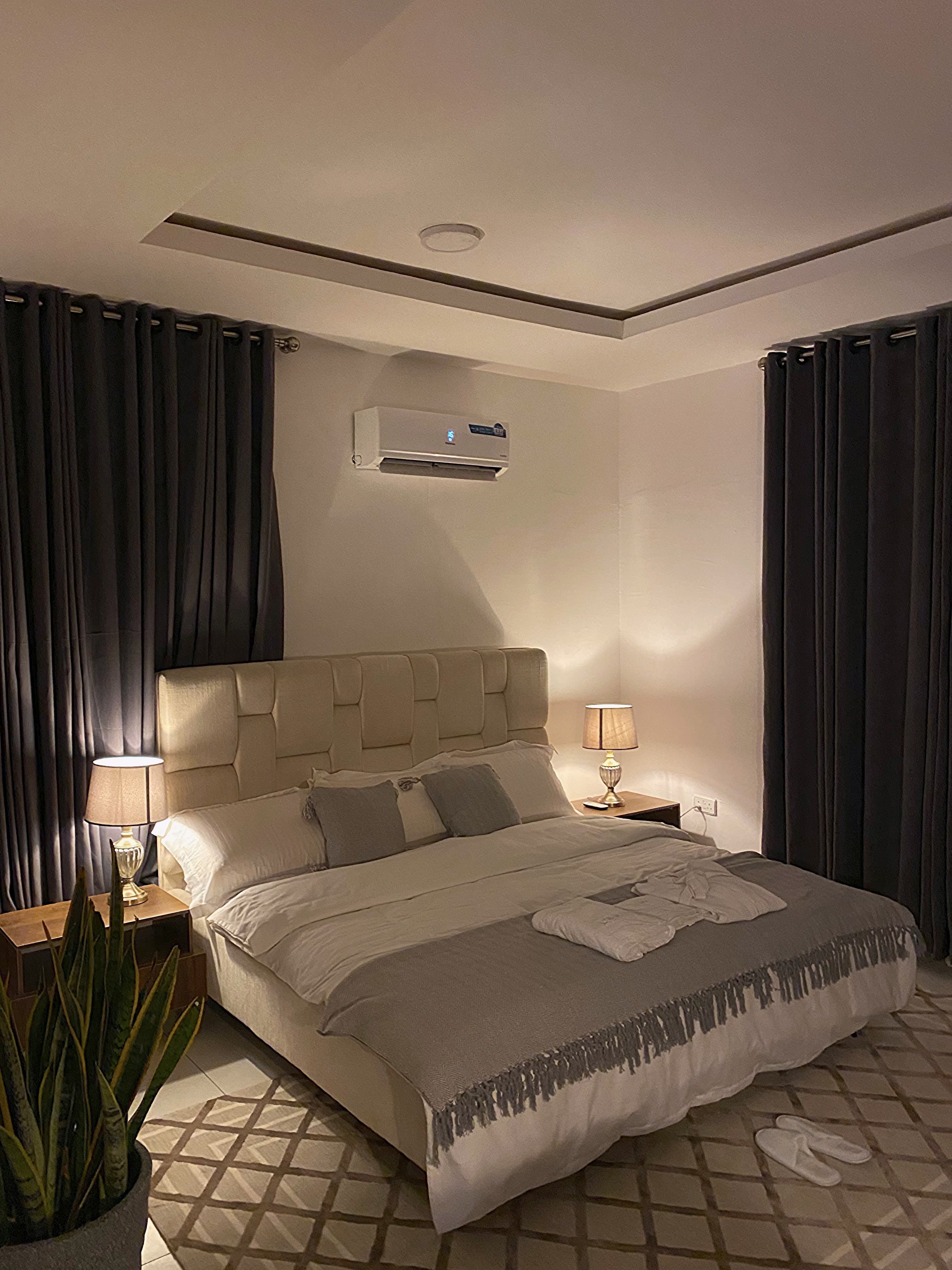 Modern 2-Bedroom Luxury Apartment in Ikoyi - Image 3