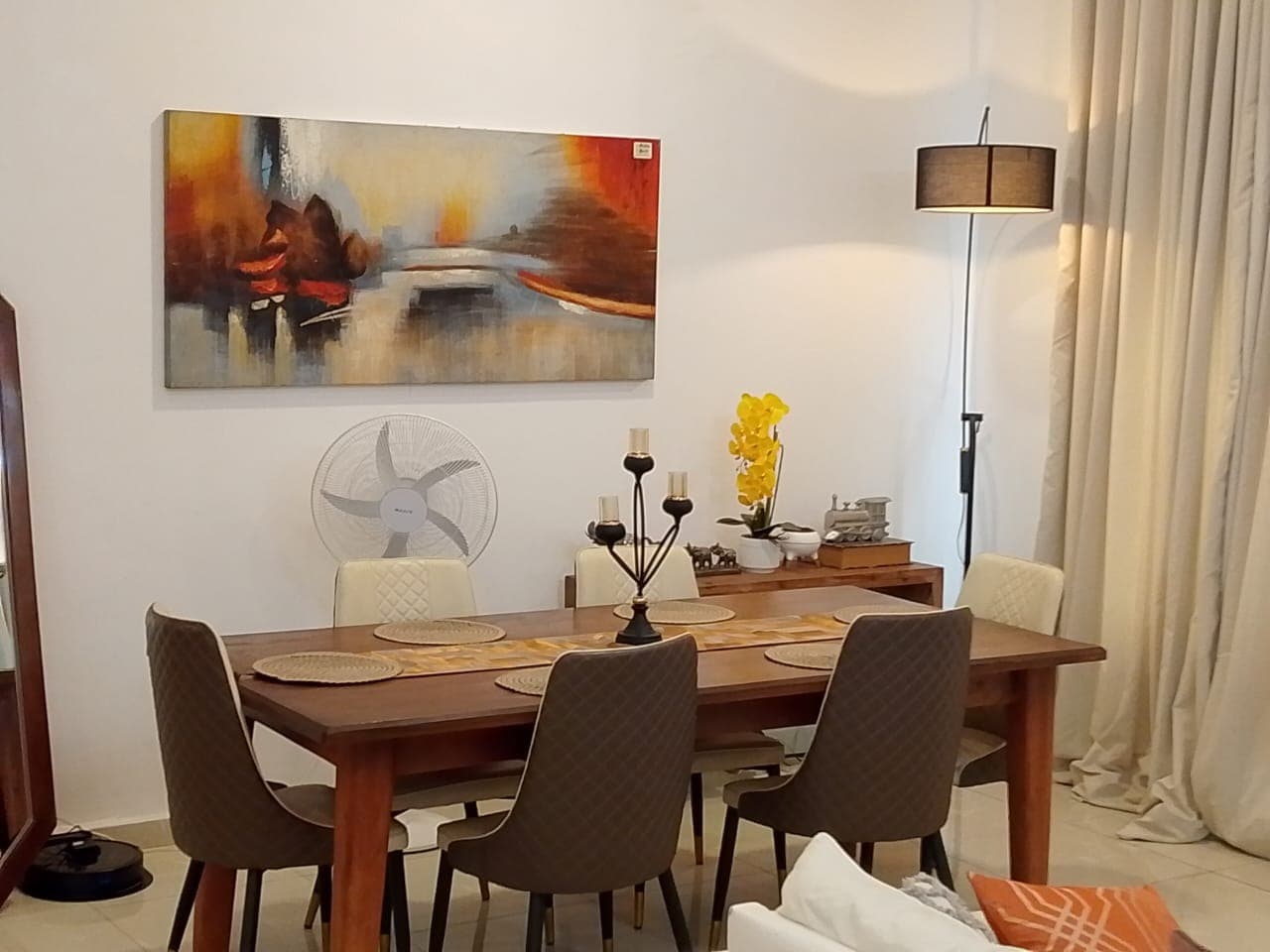 Stylish 4-Bedroom Escape in Lekki - Image 3