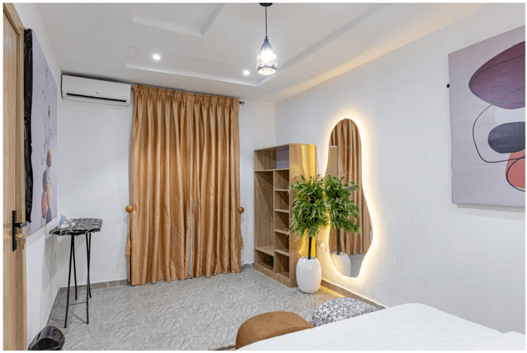 Executive 1-Bedroom Apartment - Image 3