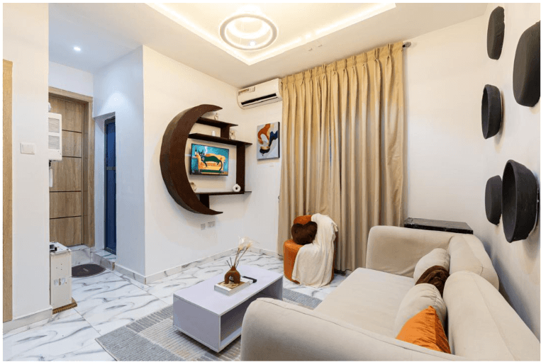 Executive 1-Bedroom Apartment - Image 2