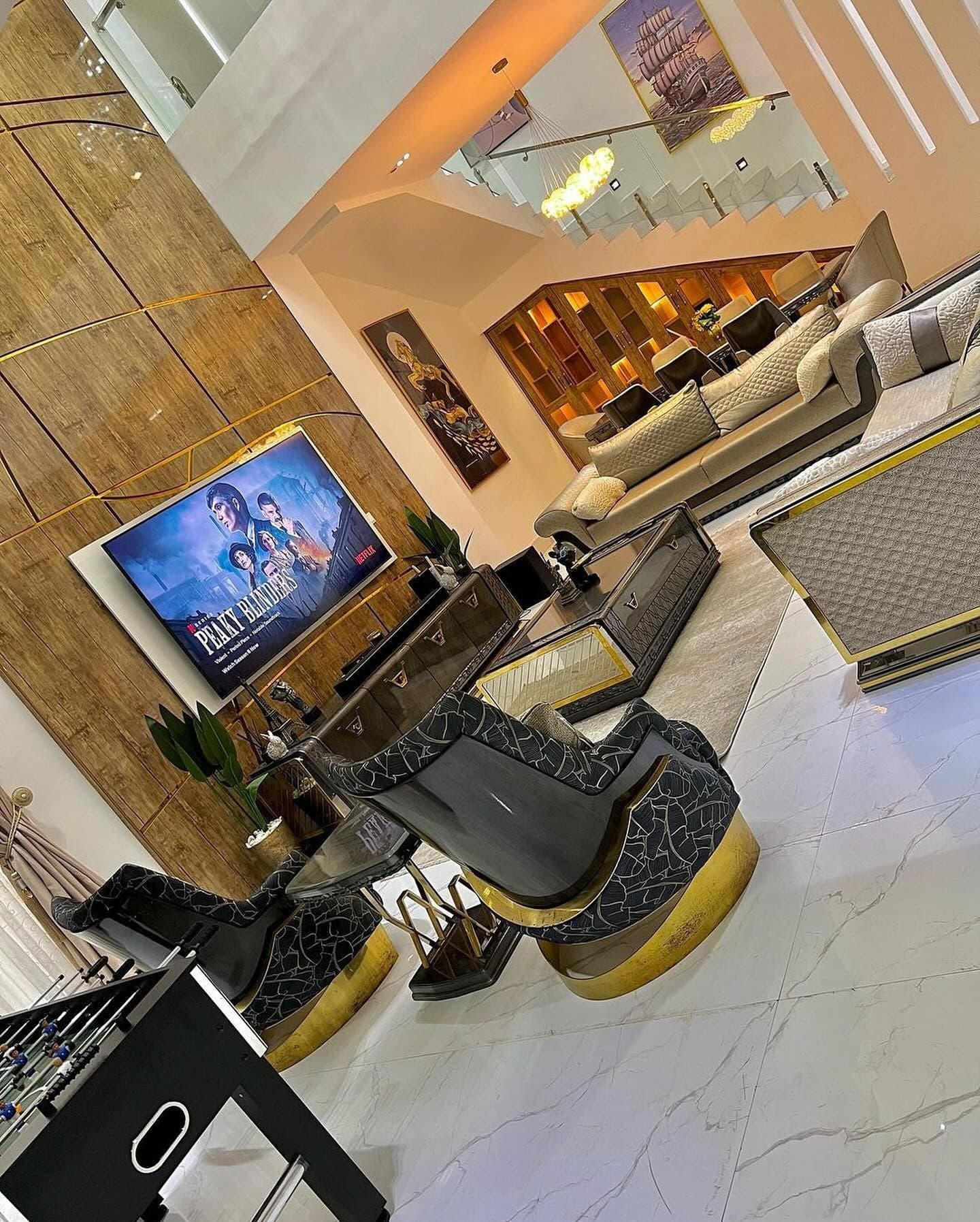 Grand Luxury 5 Bedroom