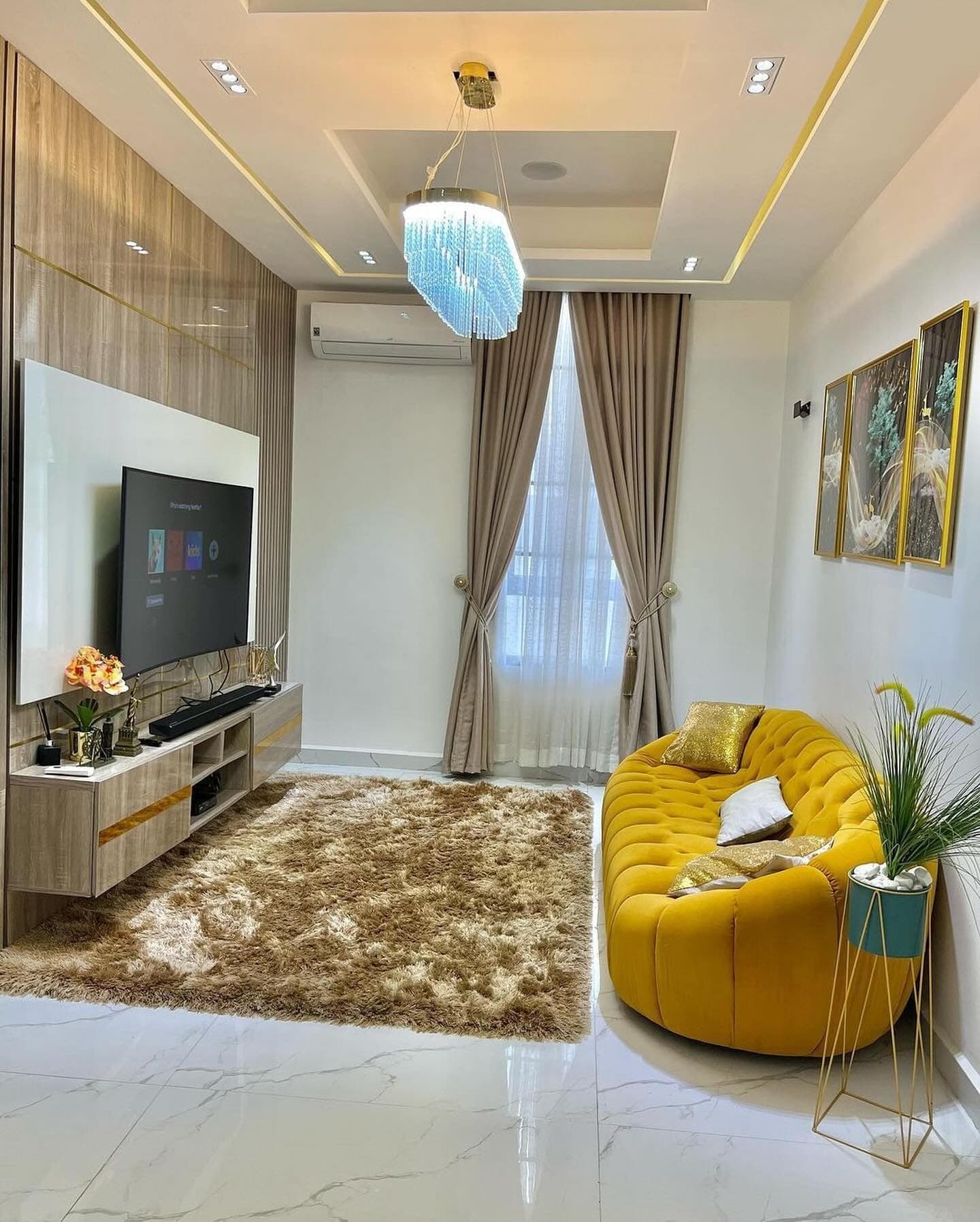Grand Luxury 5 Bedroom - Image 2