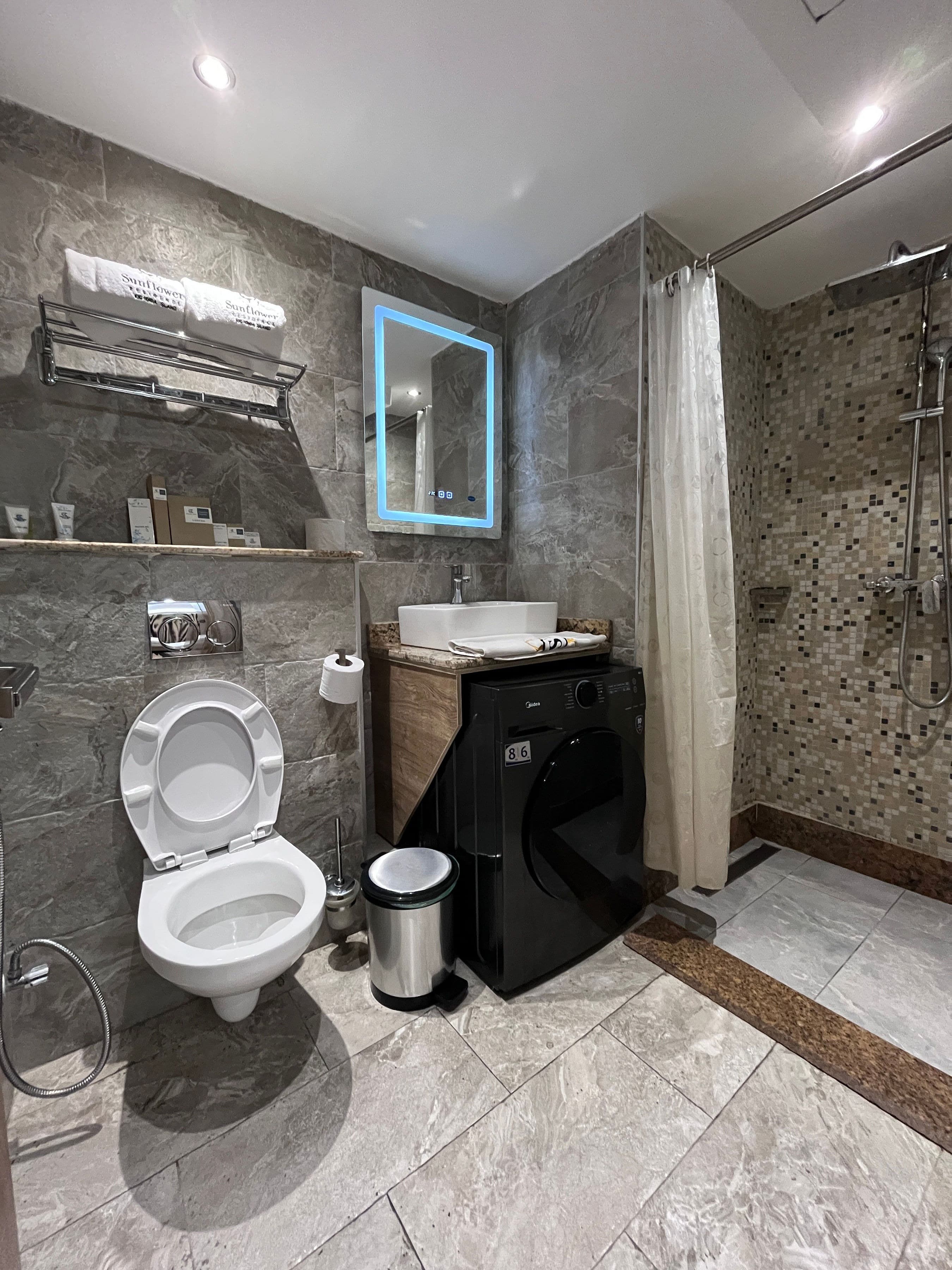 Sunflower Residence - Executive Apartment - 1 Bedroom Apartment in Victoria Island - Image 5