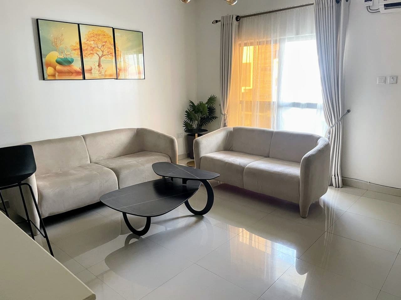 Vakaton Quartz 1-Bedroom Apartment - Image 2
