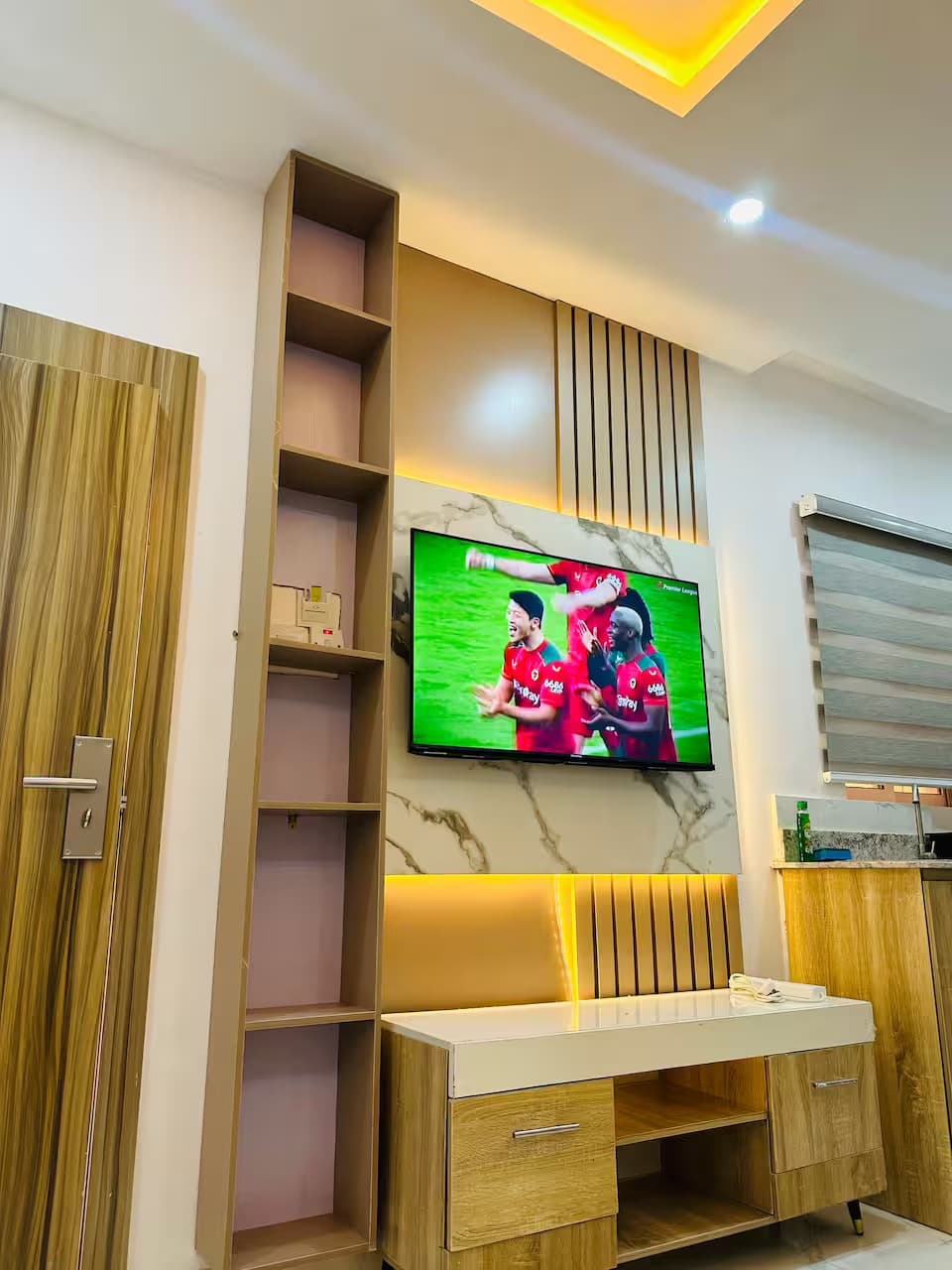 The Lekki Hideaway S6- Stylish Studio Retreat in Lekki Phase 1 - Unit 4 - Image 3