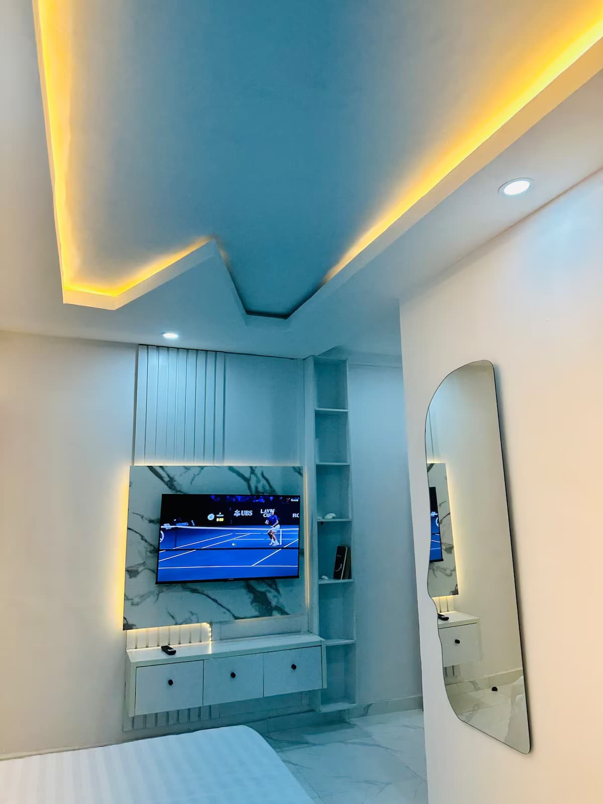 The Lekki Hideaway S3 - Stylish Studio Retreat in Lekki Phase 1 - Unit 7 - Image 5
