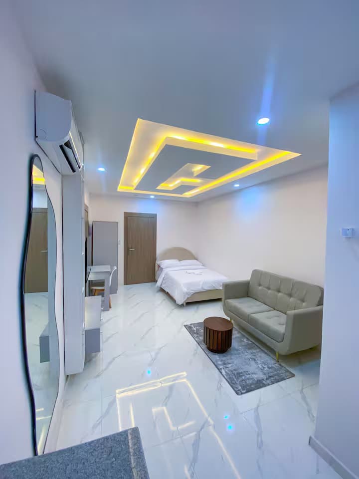 The Lekki Hideaway S2- Stylish Studio Retreat in Lekki Phase 1 - Unit 8 - Image 3