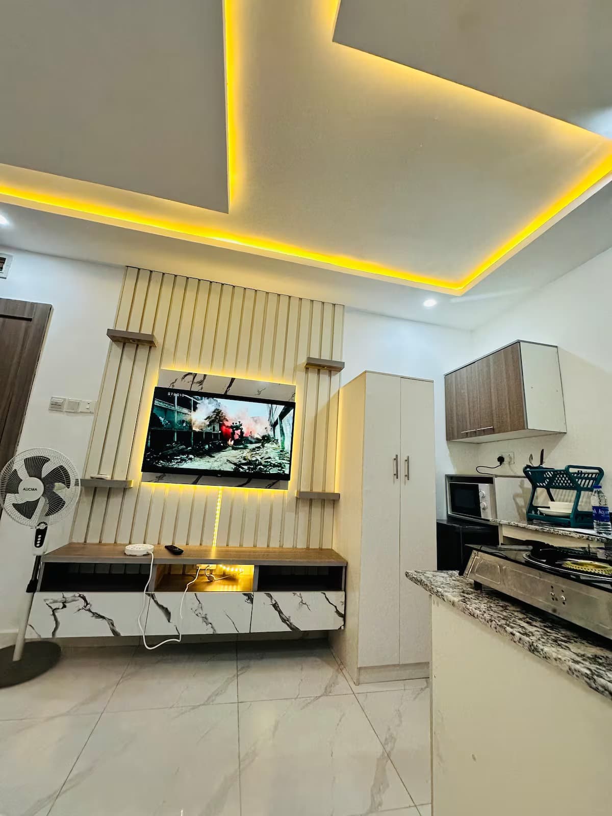 The Lekki Hideaway Sa3- Stylish Studio Retreat in Lekki Phase 1 - Unit 10 - Image 3