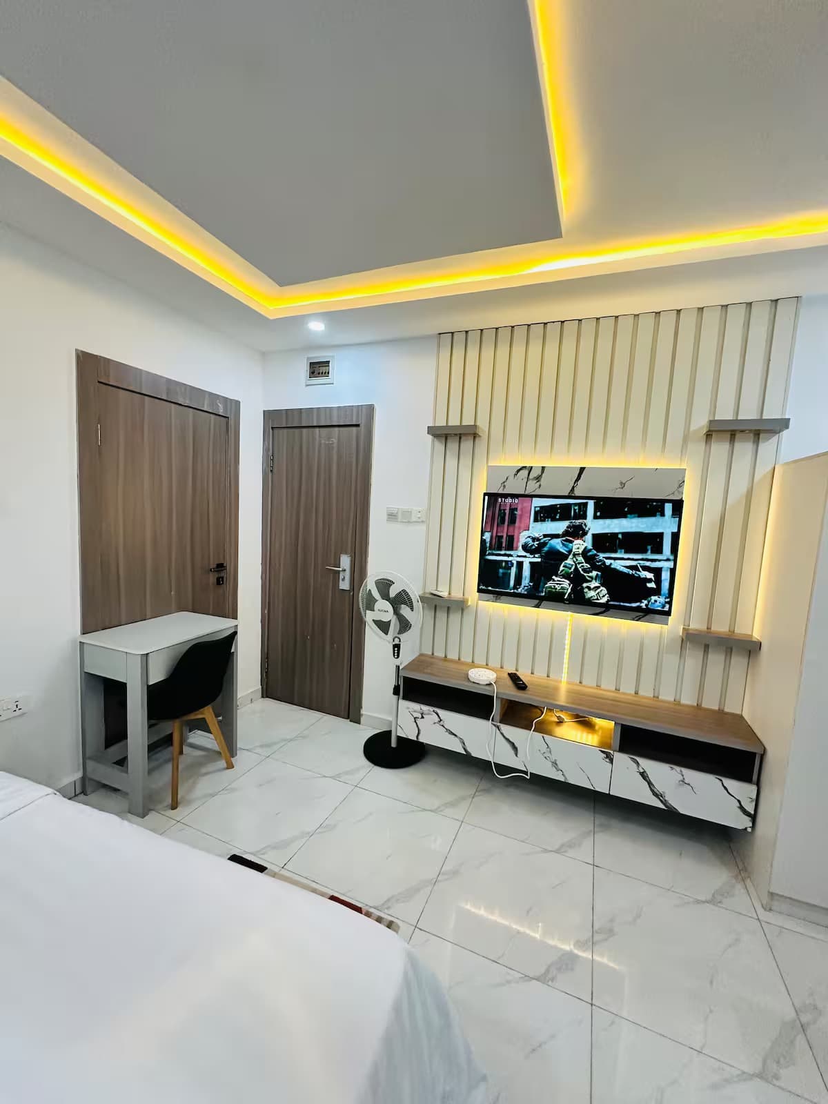 The Lekki Hideaway Sa3- Stylish Studio Retreat in Lekki Phase 1 - Unit 10