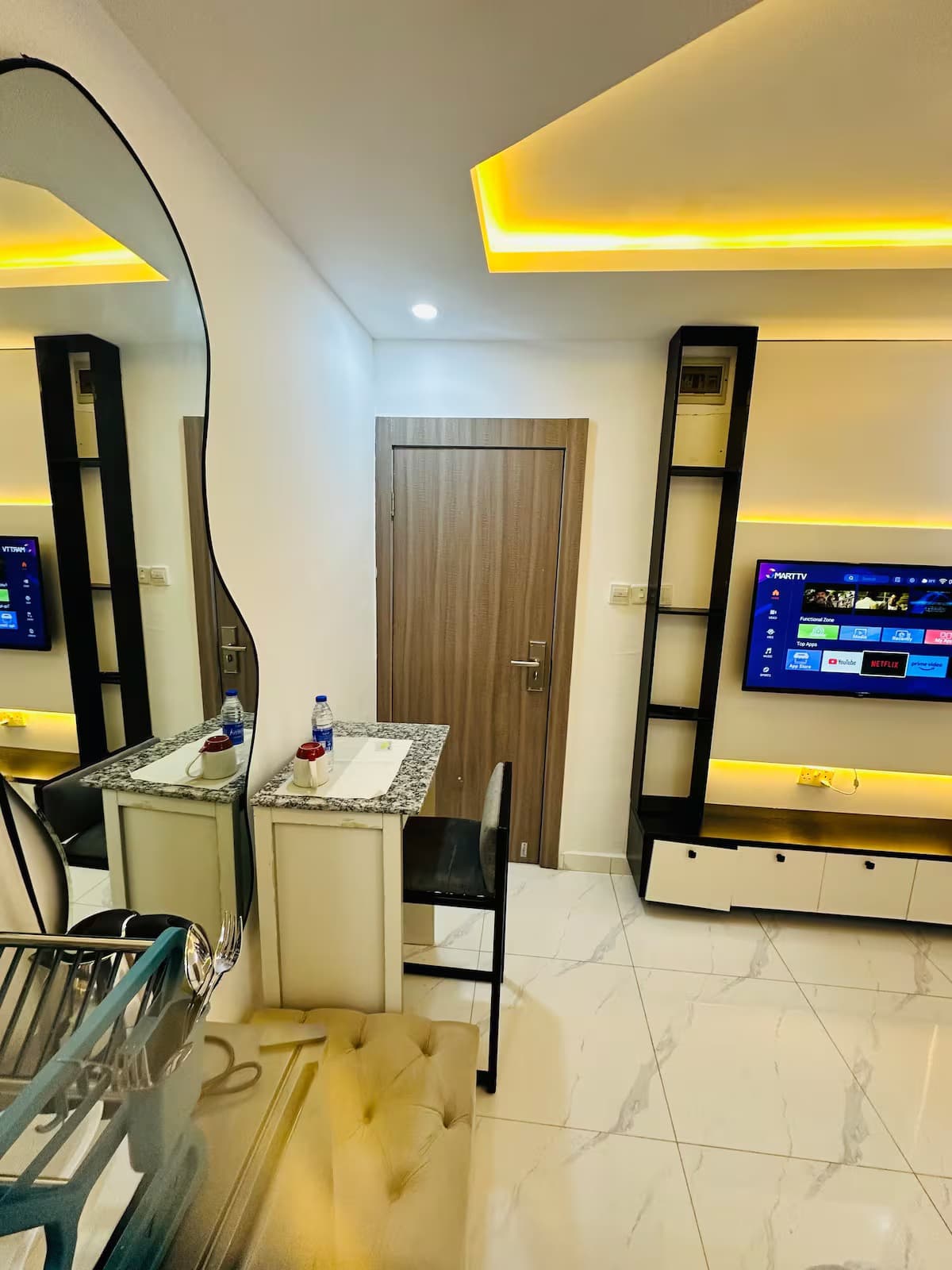 The Lekki Hideaway Sa10 - Stylish Studio Retreat in Lekki Phase 1 - Unit 13 - Image 2