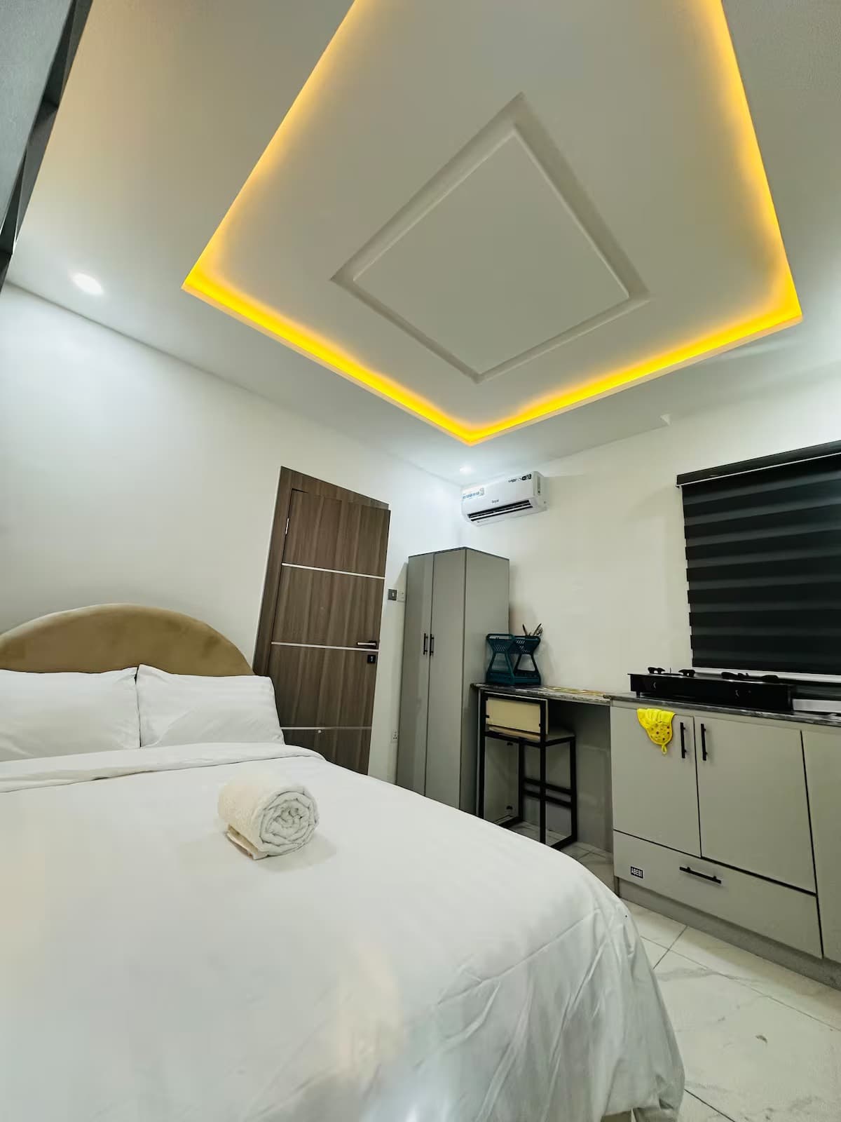 The Lekki Hideaway Sa8 - Stylish Studio Retreat in Lekki Phase 1 - Unit 15 - Image 2