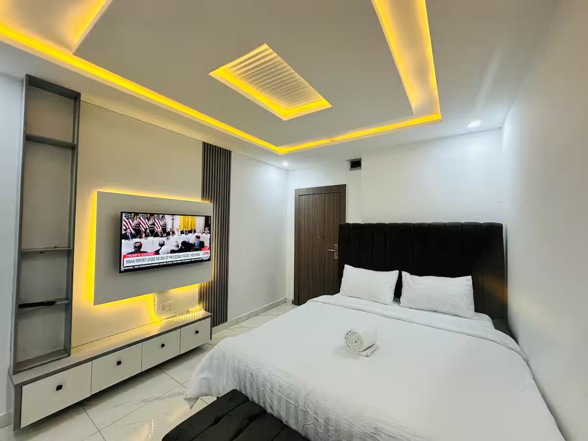 The Lekki Hideaway Sa6 - Stylish Studio Retreat in Lekki Phase 1 - Unit 17 - Image 4