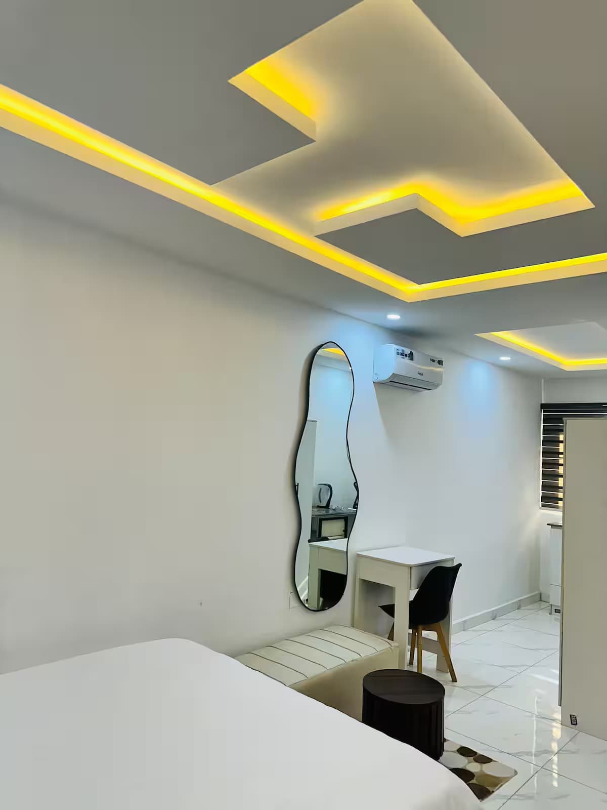 The Lekki Hideaway Sa5 - Stylish Studio Retreat in Lekki Phase 1 - Unit 18 - Image 5