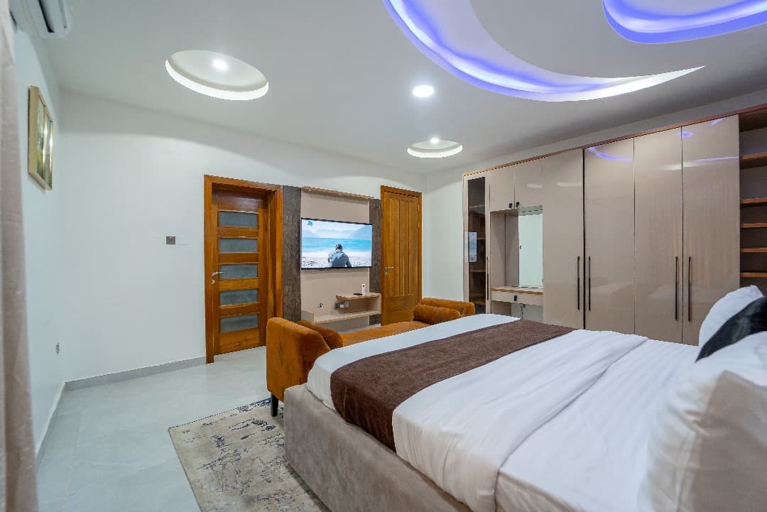 Luxury 5-Bedroom Executive Residence in Lekki - Unit 1 - Image 3