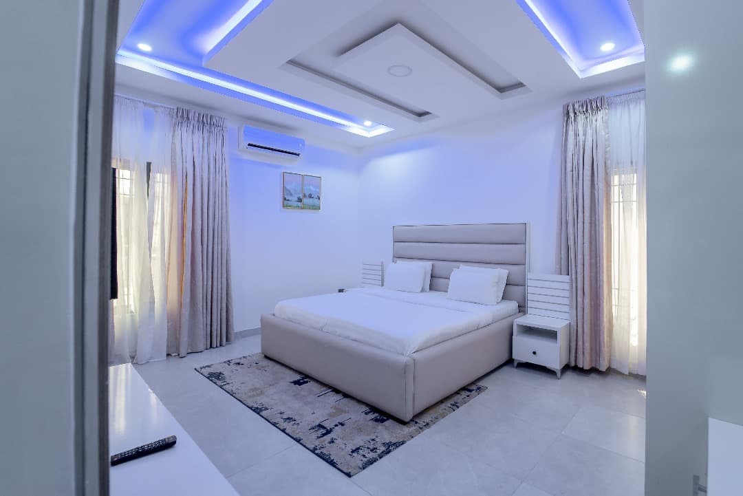 Luxury 5-Bedroom Executive Residence in Lekki - Unit 1 - Image 4
