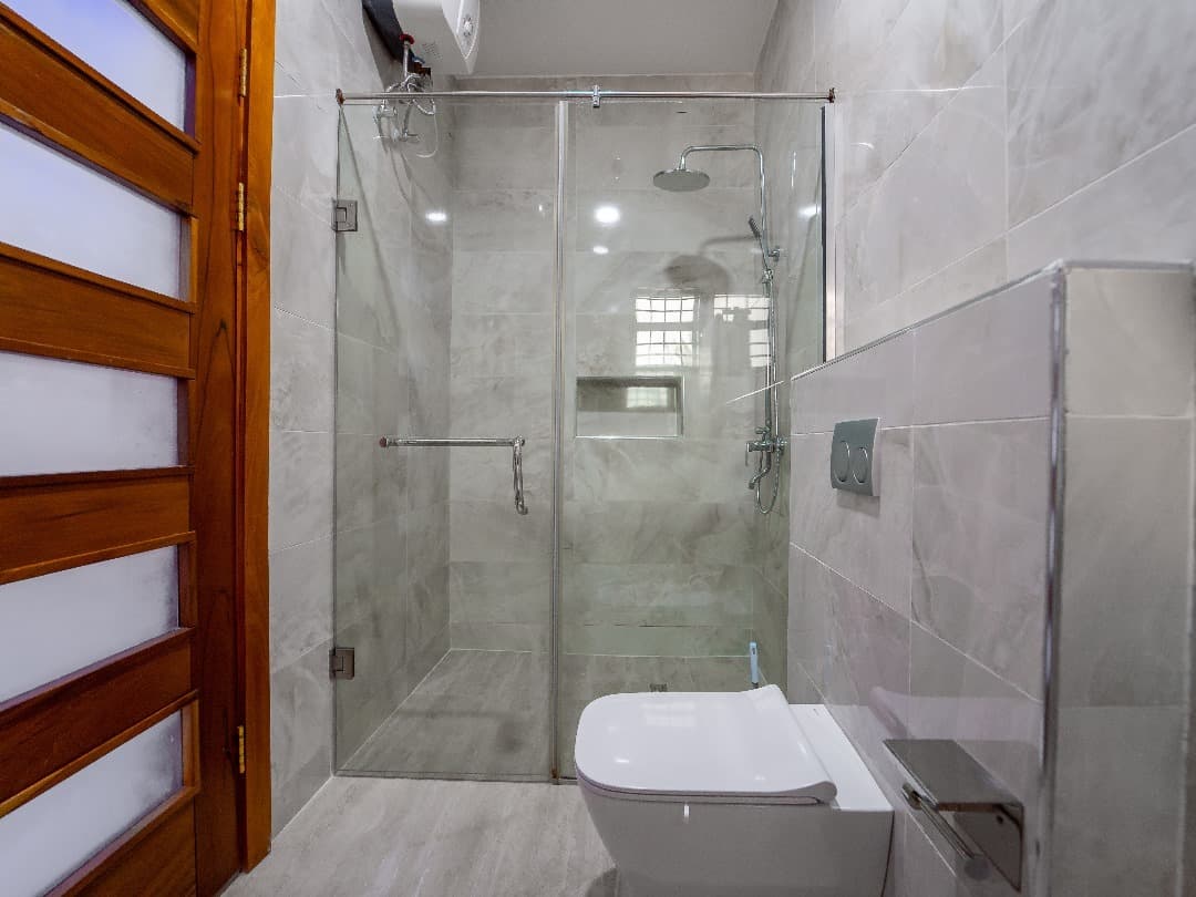 Luxury 5-Bedroom Executive Residence in Lekki - Unit 1 - Image 5
