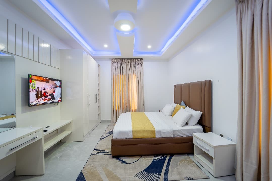 Luxury 5-Bedroom Executive Residence in Lekki - Unit 3 - Image 5