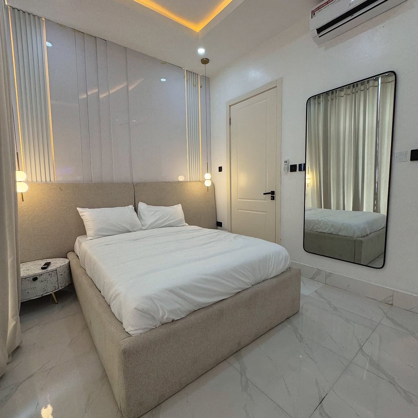 Platinumacy Elite 6-Bedroom Apartment - Image 4