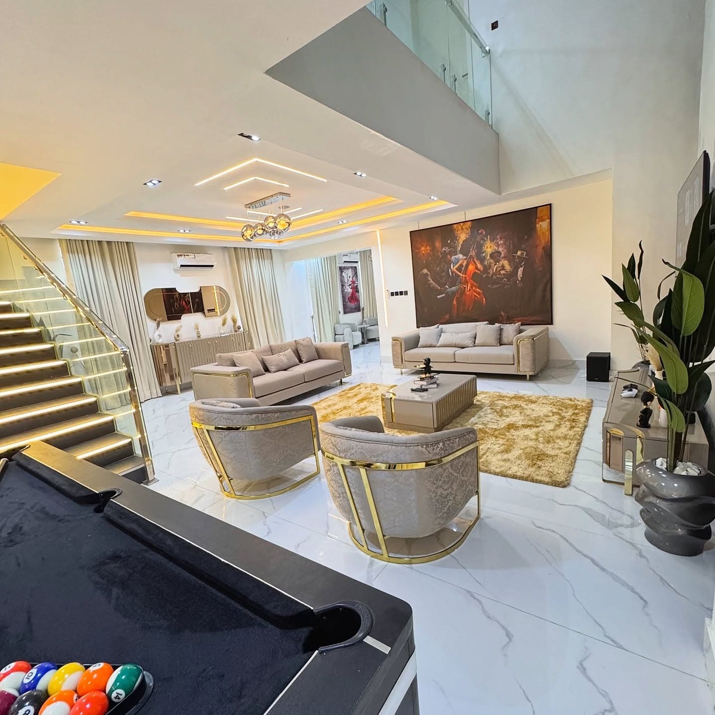 Platinumacy Elite 6-Bedroom Apartment - Image 2