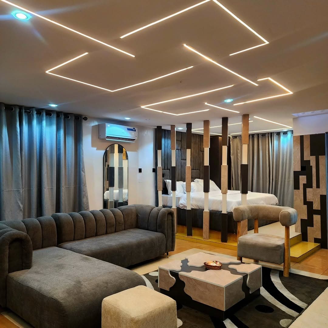 6 Bedroom Apartment - Image 2
