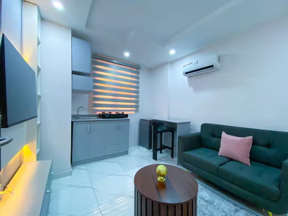 The Ivory Haven B3 - Chic 1-Bedroom Retreat