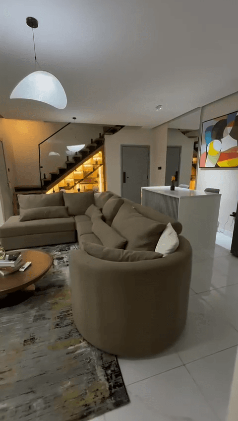 Kairo - Smart Luxury 2-Bedroom Maisonette - Image 2