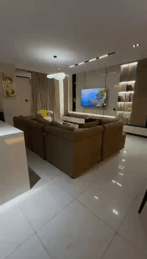 Kairo - Smart Luxury 2-Bedroom Maisonette - Image 3