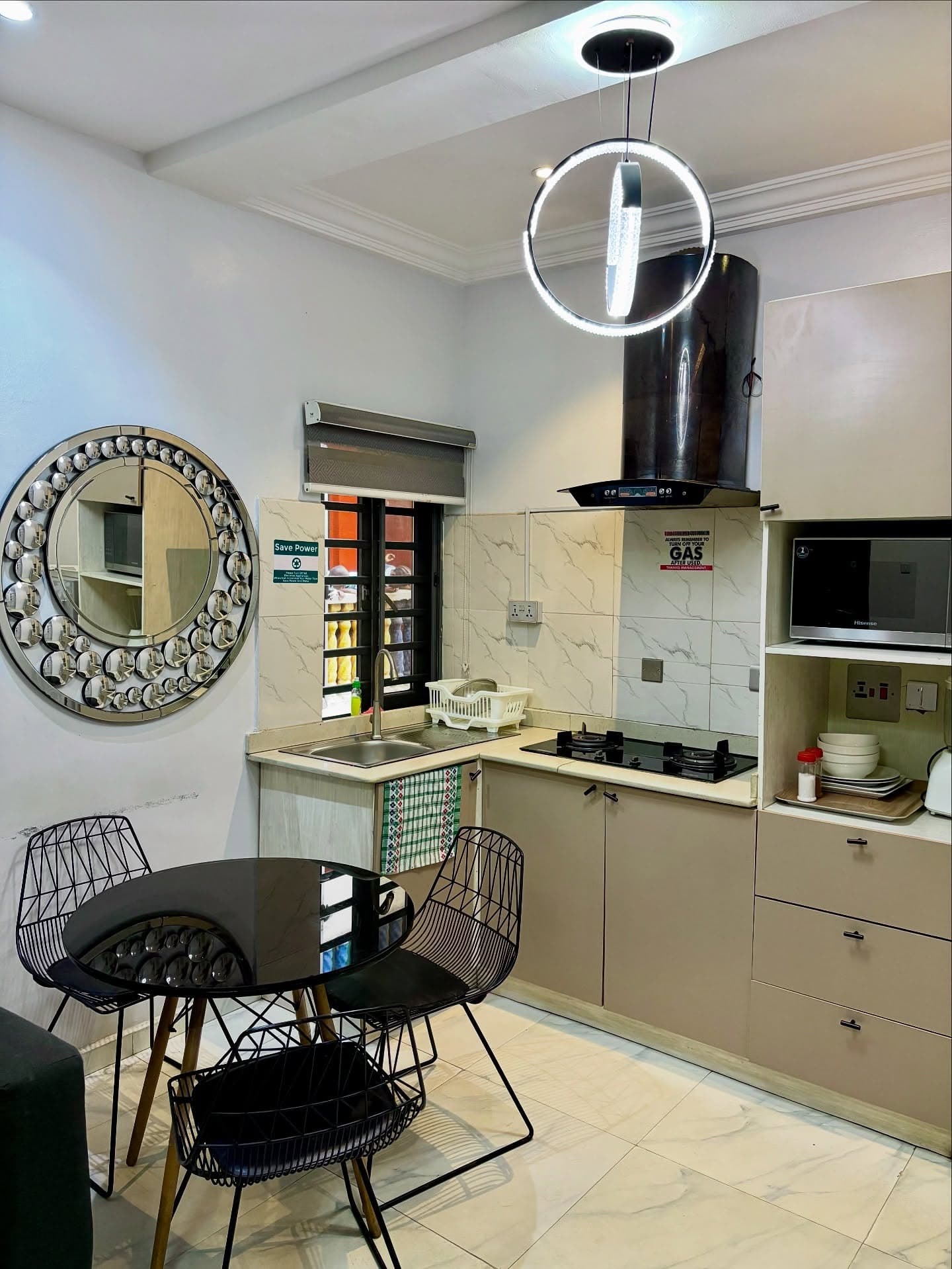 Scarve Studio 1-Bedroom Apartment - Unit 1 - Image 5