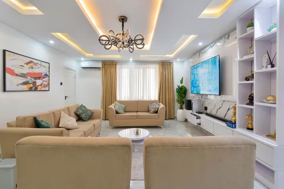 Ahiij 2 Bedroom Apartment - Image 4