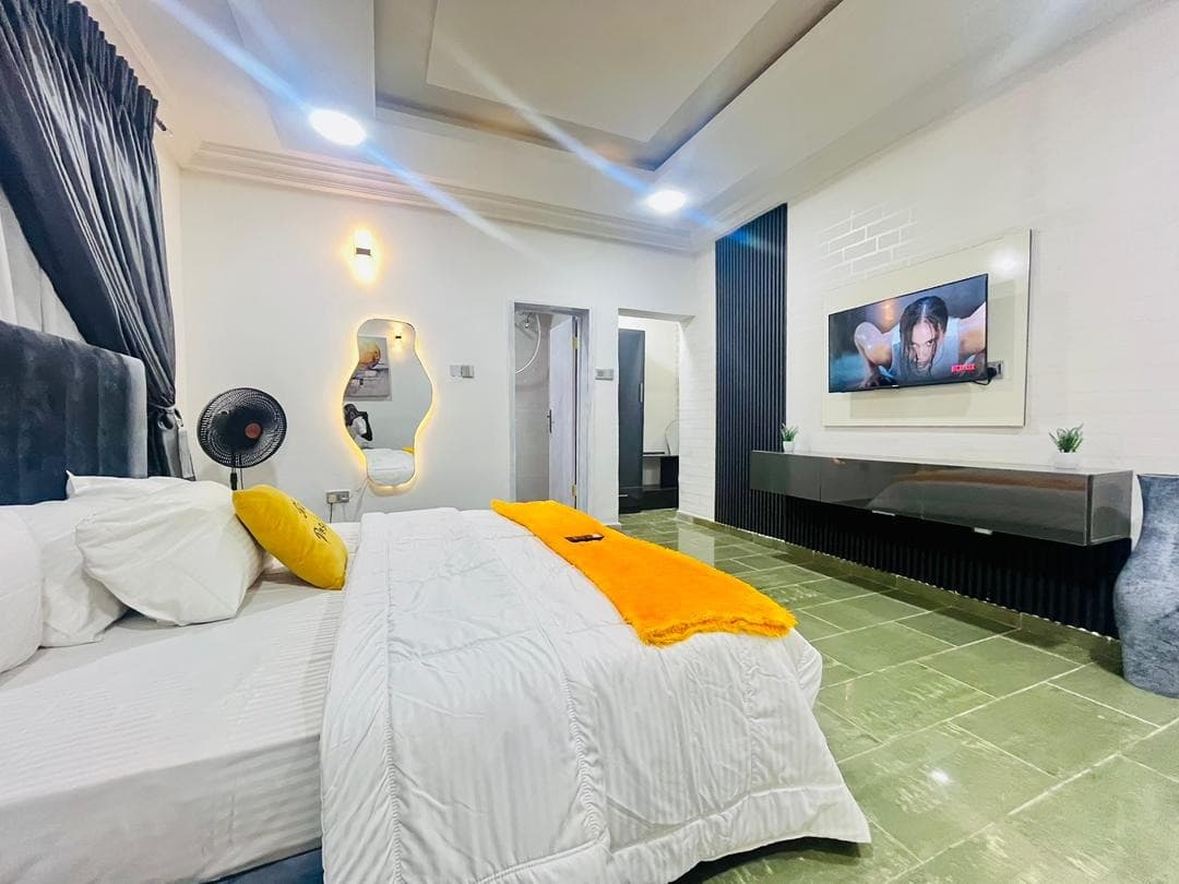 The Crescent Pearl - Chic Studio Hideaway