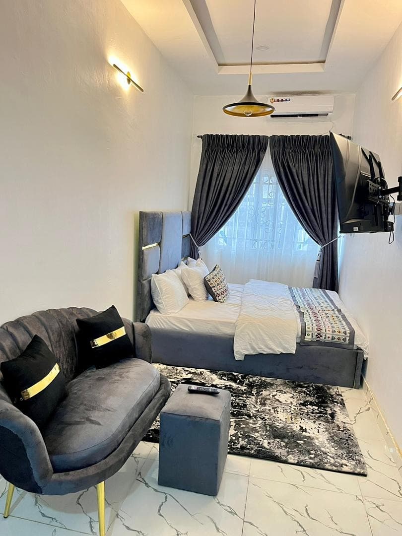 Italy - Refined 1-Bedroom Retreat in Gudu - Image 3