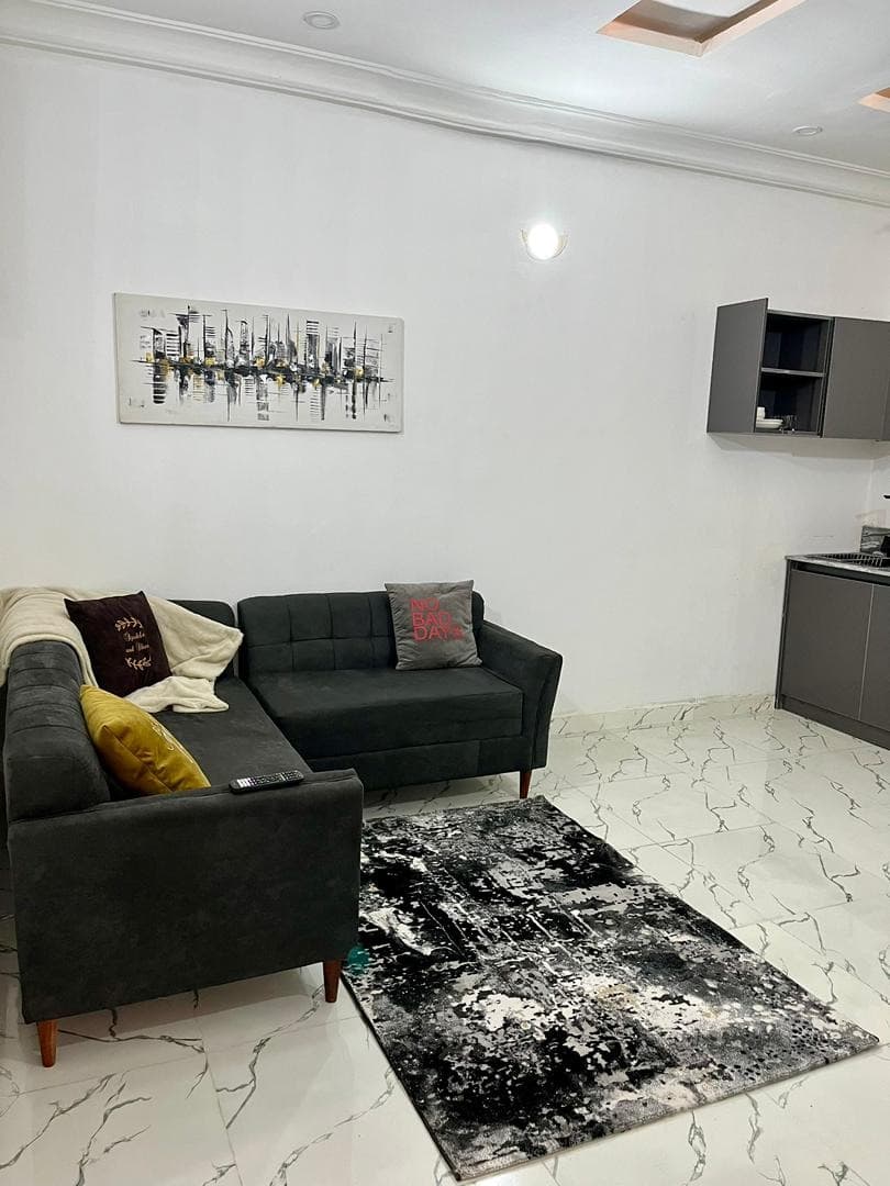 Italy - Refined 1-Bedroom Retreat in Gudu - Image 2