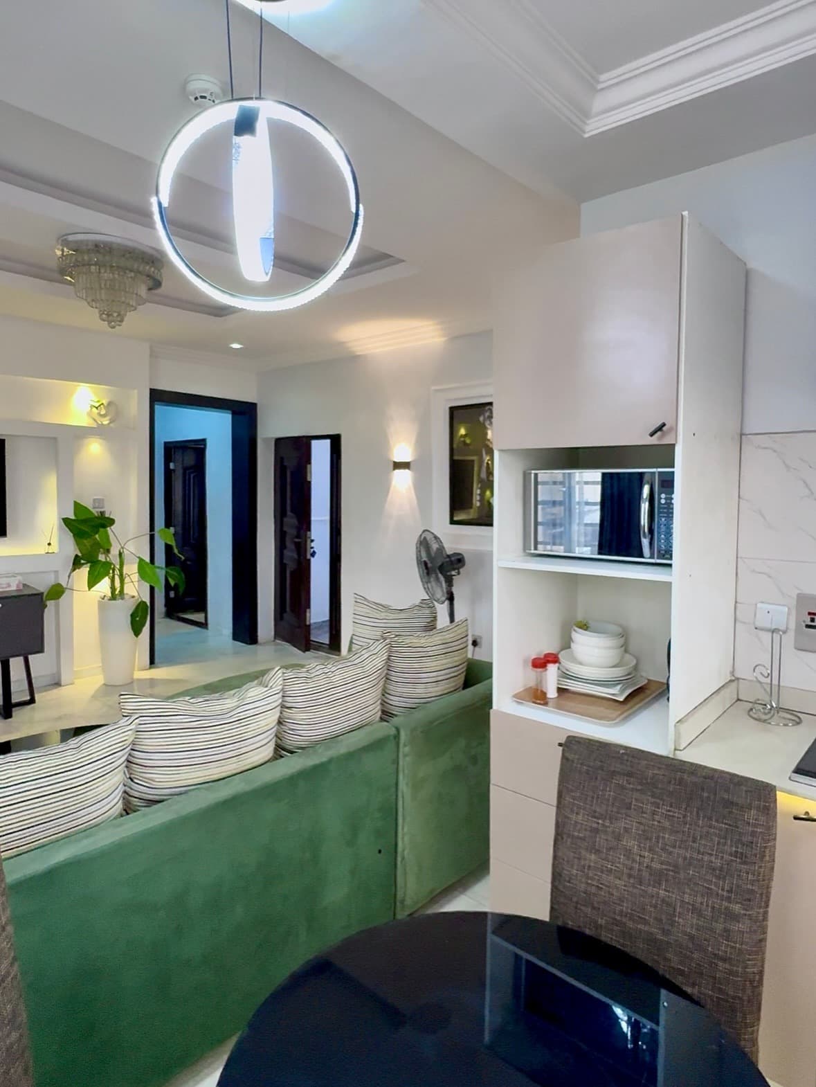 Scarve 2-Bedroom Apartment - Unit 2 - Image 3