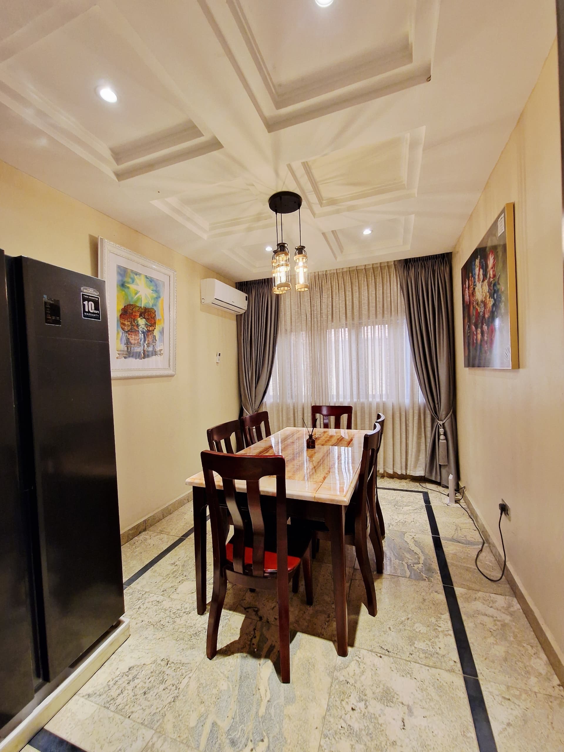 The Hoolio Haven - Refined 2-Bedroom Escape - Image 3